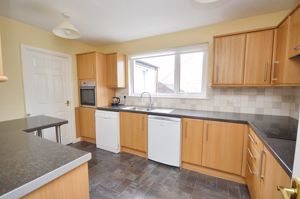 Kitchen- click for photo gallery